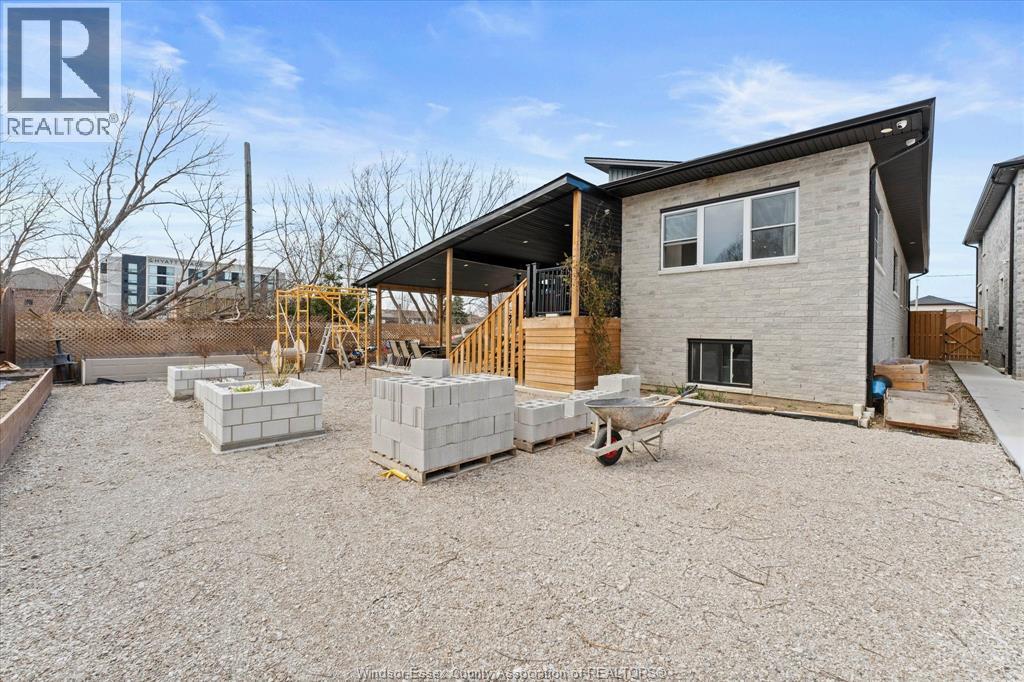 2585 Kenora Street, Windsor, Ontario  N9B 1Y3 - Photo 42 - 26007739