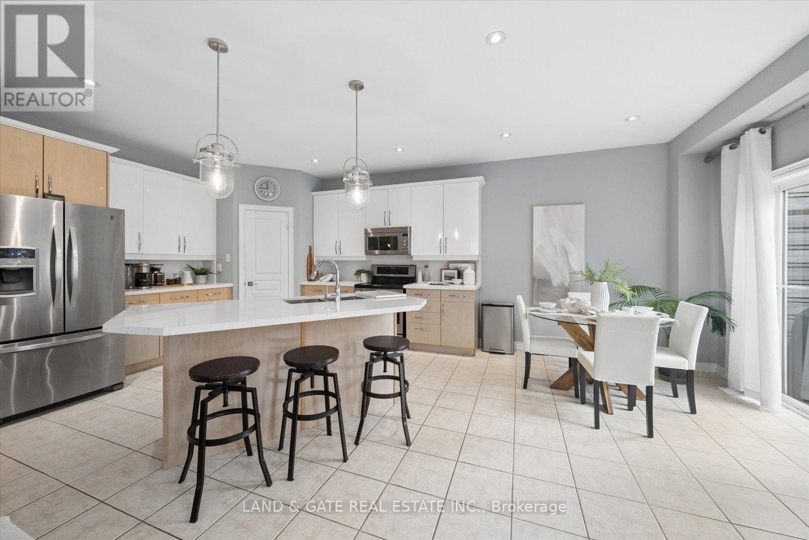 1329 Coldstream Drive, Oshawa, Ontario  L1K 0B5 - Photo 4 - E12981452