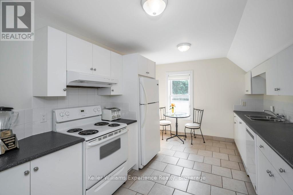 206 Fourth Street, Midland, Ontario  L4R 3T4 - Photo 10 - S12981642