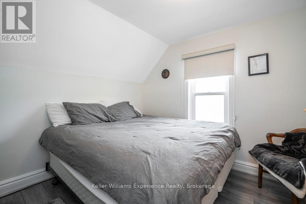 206 Fourth Street, Midland, Ontario  L4R 3T4 - Photo 13 - S12981642