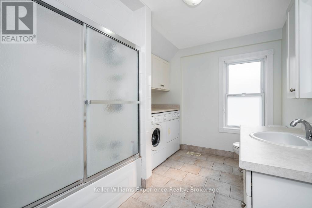 206 Fourth Street, Midland, Ontario  L4R 3T4 - Photo 14 - S12981642