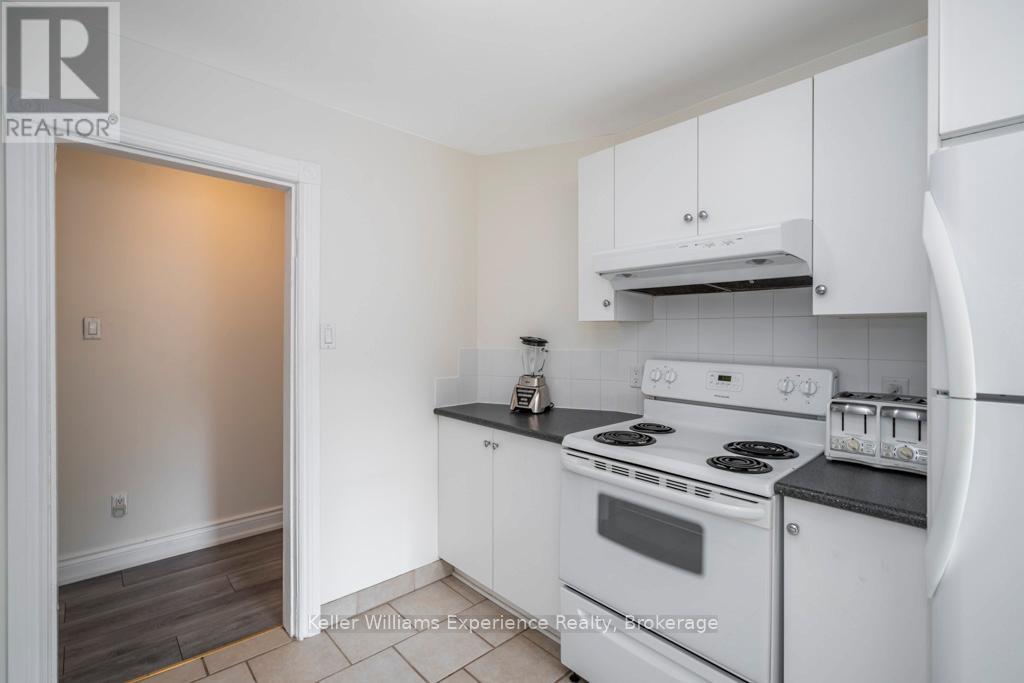 206 Fourth Street, Midland, Ontario  L4R 3T4 - Photo 17 - S12981642