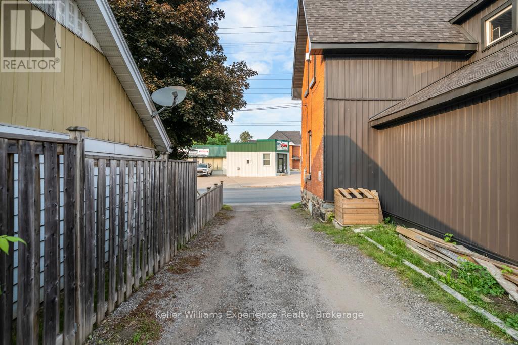 206 Fourth Street, Midland, Ontario  L4R 3T4 - Photo 27 - S12981642