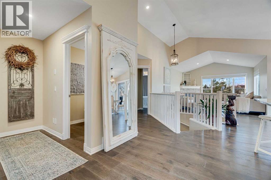 701 Cimarron Close, Okotoks, Alberta  T1S 1X3 - Photo 6 - A2297473