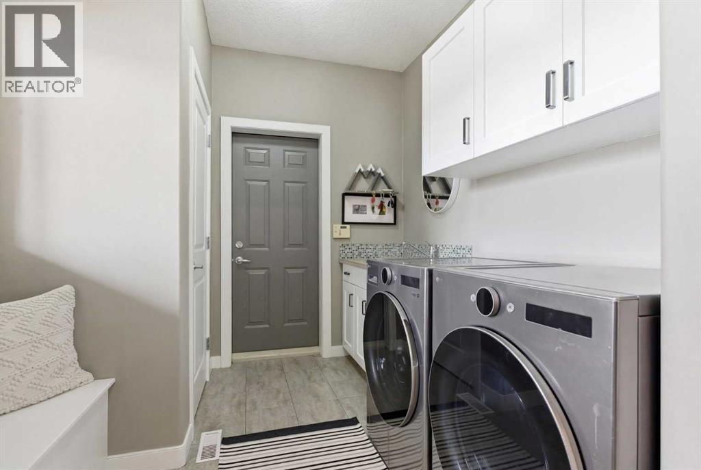 48 Silvertip Drive, Rural Foothills County, Alberta  T1V 1Z2 - Photo 30 - A2300059