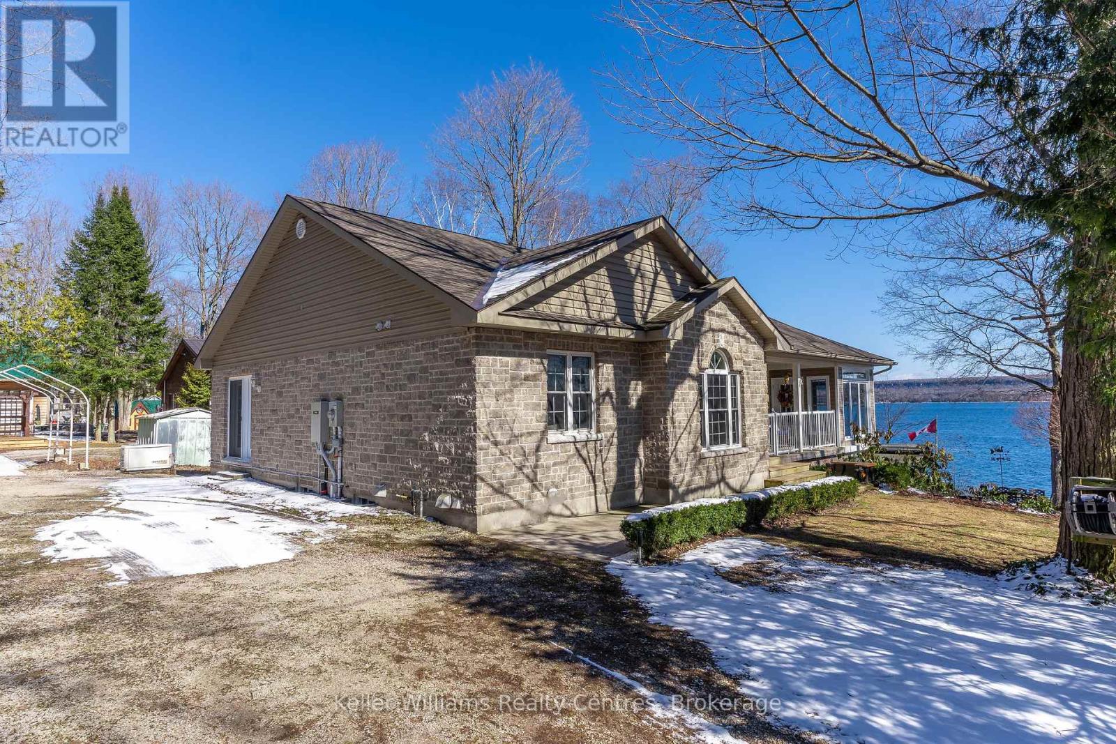 2 2nd Avenue, South Bruce Peninsula, Ontario  N0H 2T0 - Photo 3 - X12981398