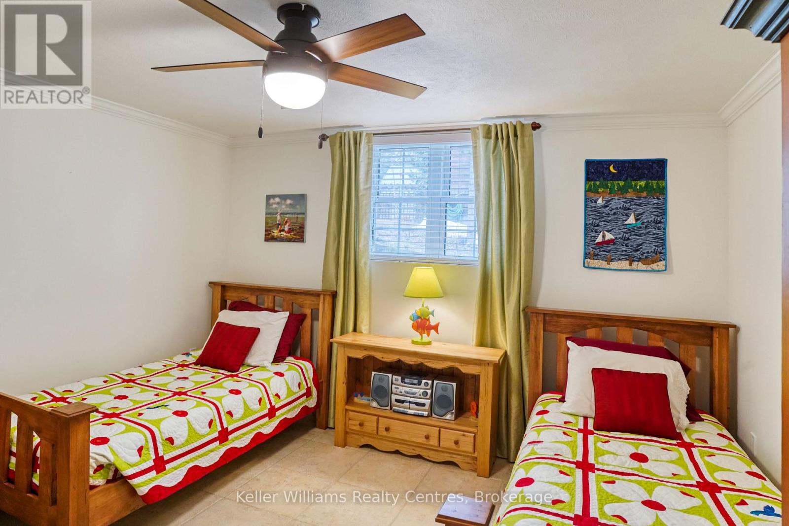 2 2nd Avenue, South Bruce Peninsula, Ontario  N0H 2T0 - Photo 35 - X12981398