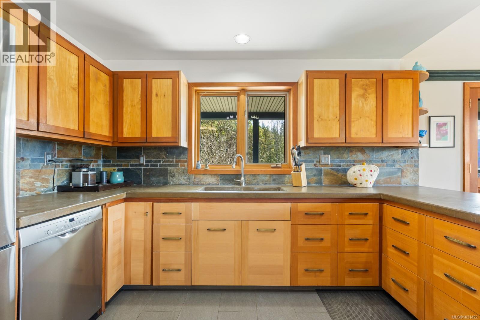 3088 Lacon Rd, Denman Island, British Columbia  V0R 1T0 - Photo 10 - 1031422