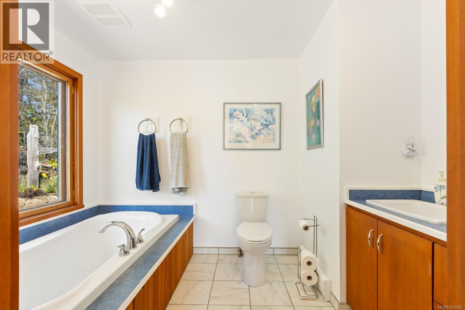 3088 Lacon Rd, Denman Island, British Columbia  V0R 1T0 - Photo 30 - 1031422