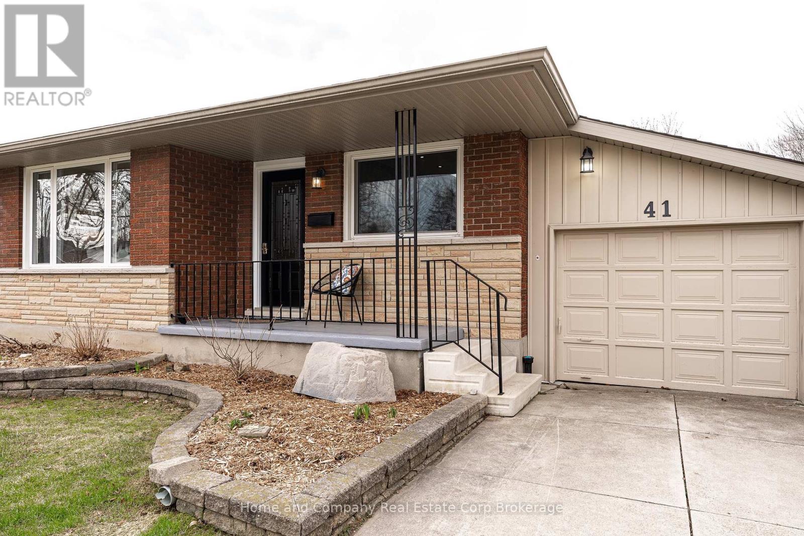 41 Dorland Drive, Stratford, Ontario  N5A 5C9 - Photo 2 - X12981522