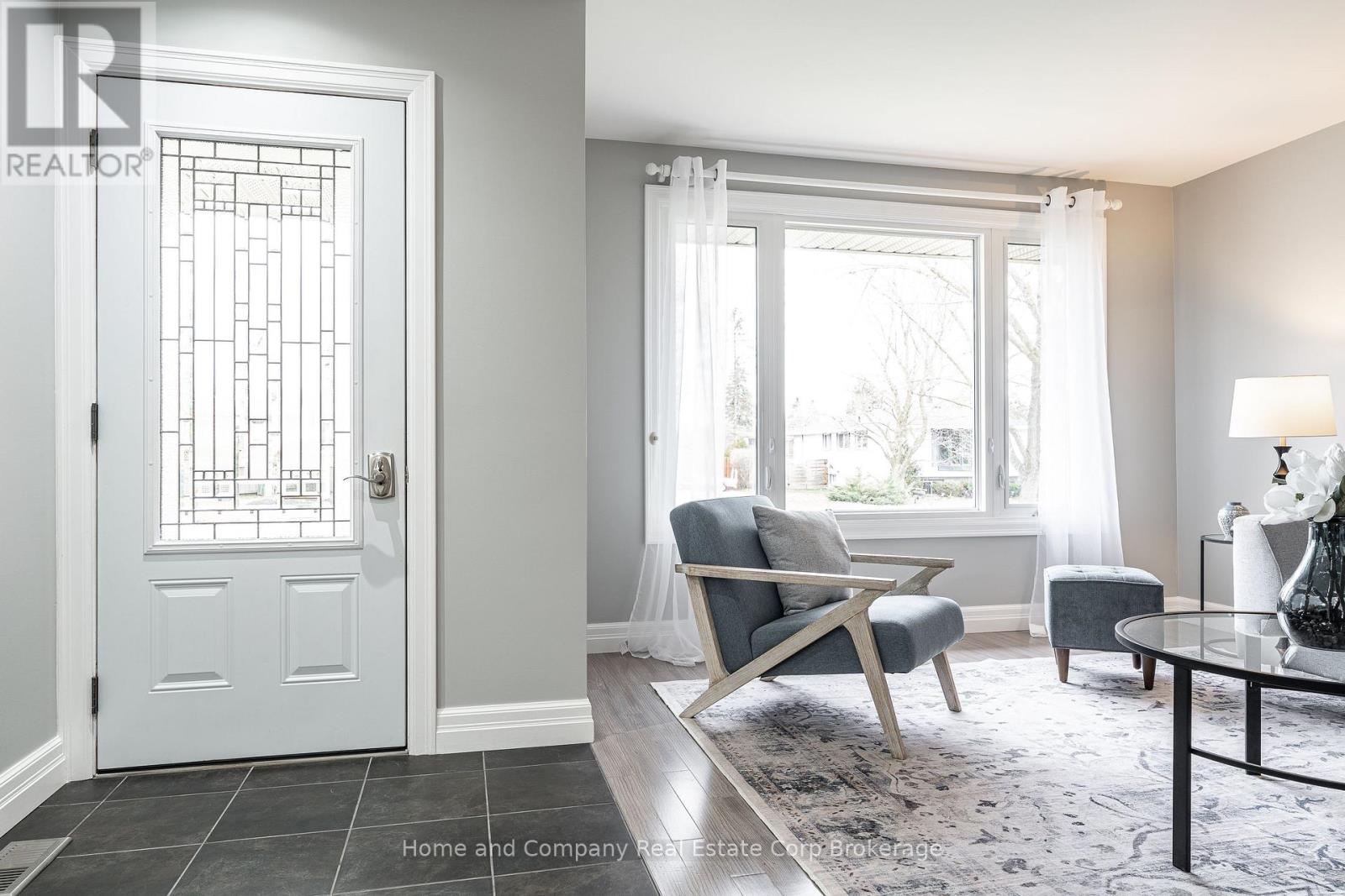 41 Dorland Drive, Stratford, Ontario  N5A 5C9 - Photo 3 - X12981522