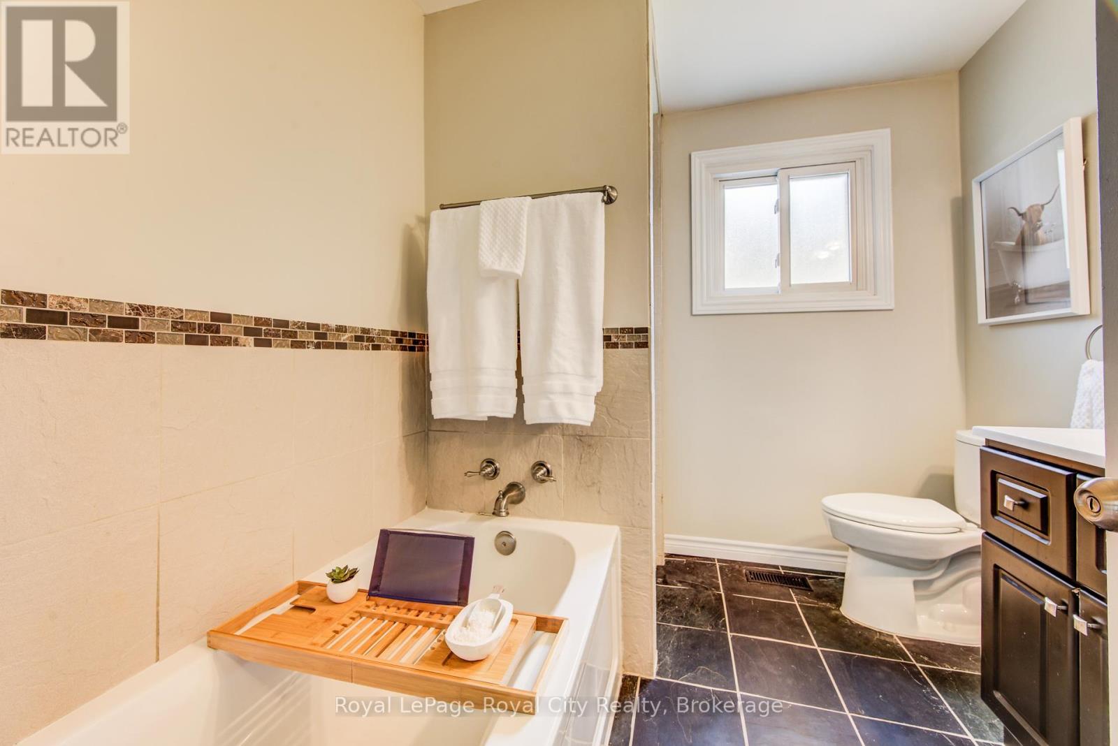 418 Imperial Road S, Guelph, Ontario  N1K 1J9 - Photo 20 - X12981540