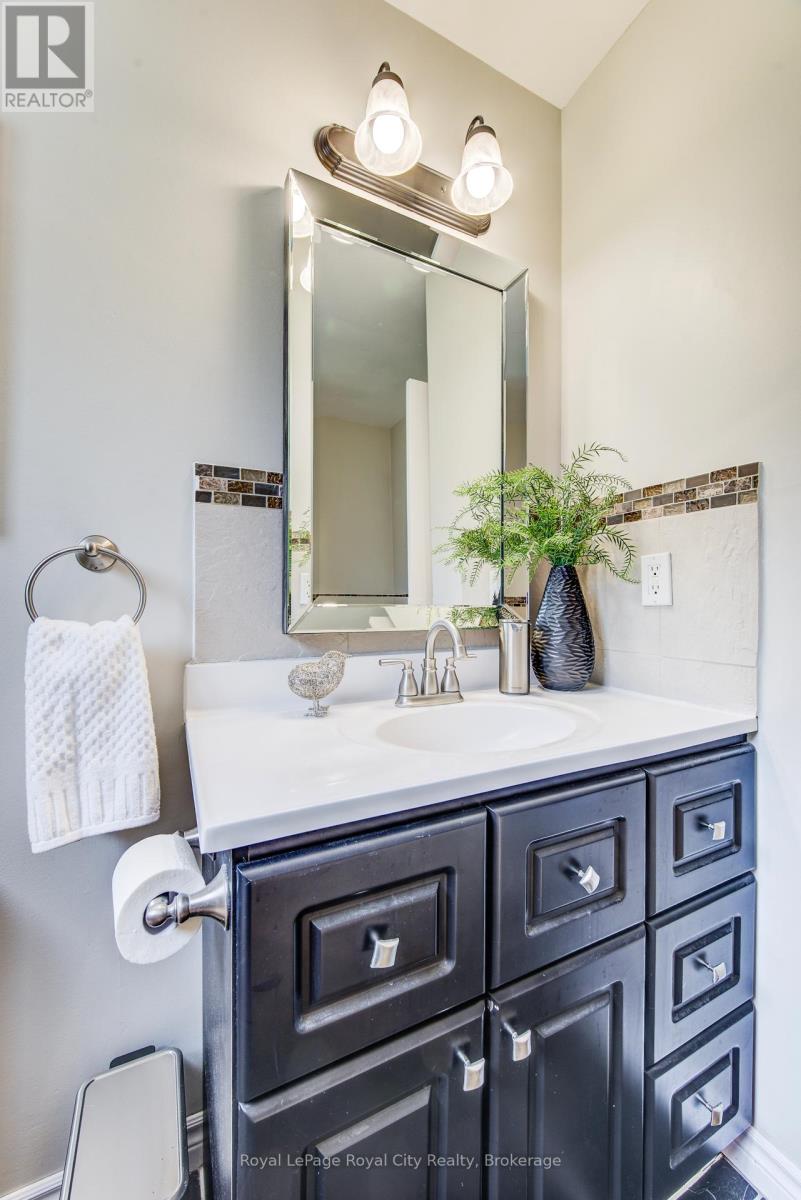 418 Imperial Road S, Guelph, Ontario  N1K 1J9 - Photo 22 - X12981540