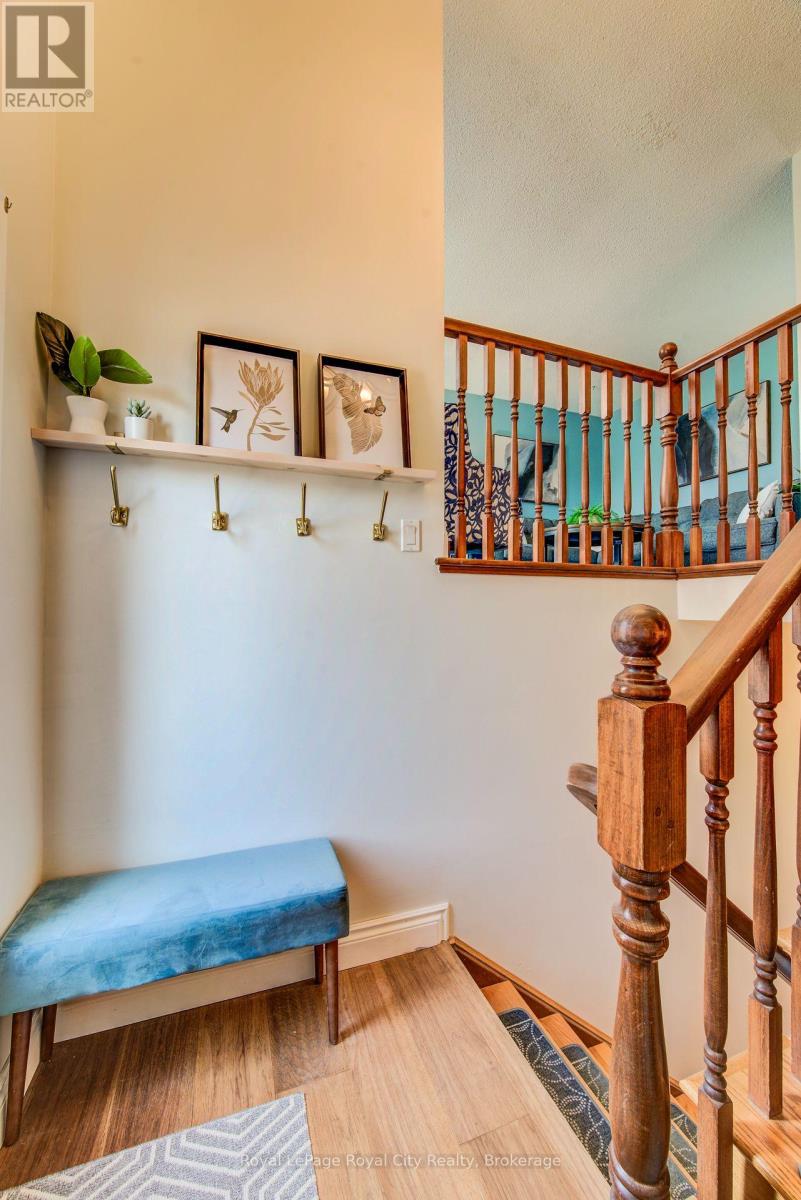 418 Imperial Road S, Guelph, Ontario  N1K 1J9 - Photo 3 - X12981540