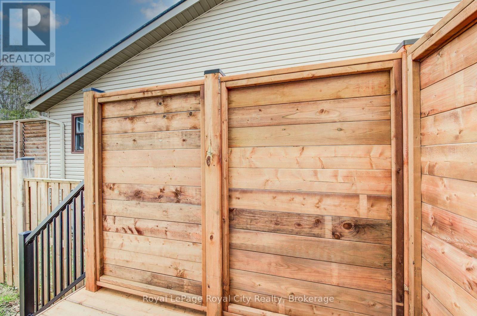 418 Imperial Road S, Guelph, Ontario  N1K 1J9 - Photo 34 - X12981540