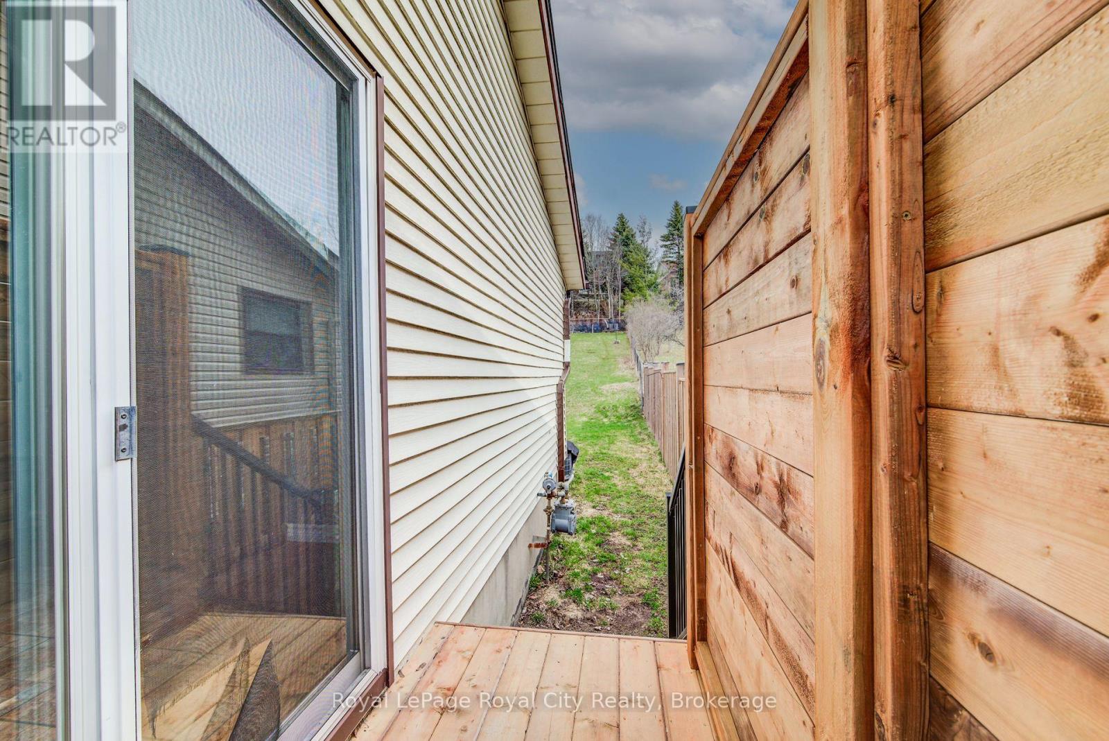 418 Imperial Road S, Guelph, Ontario  N1K 1J9 - Photo 35 - X12981540