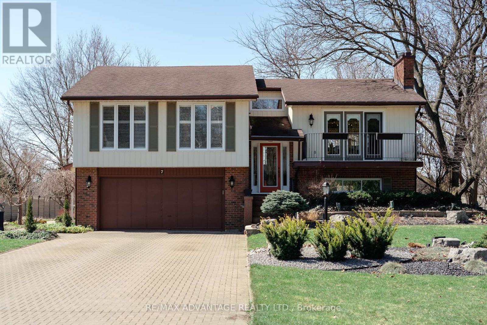 7 MCKAY STREET, Middlesex Centre, Ontario