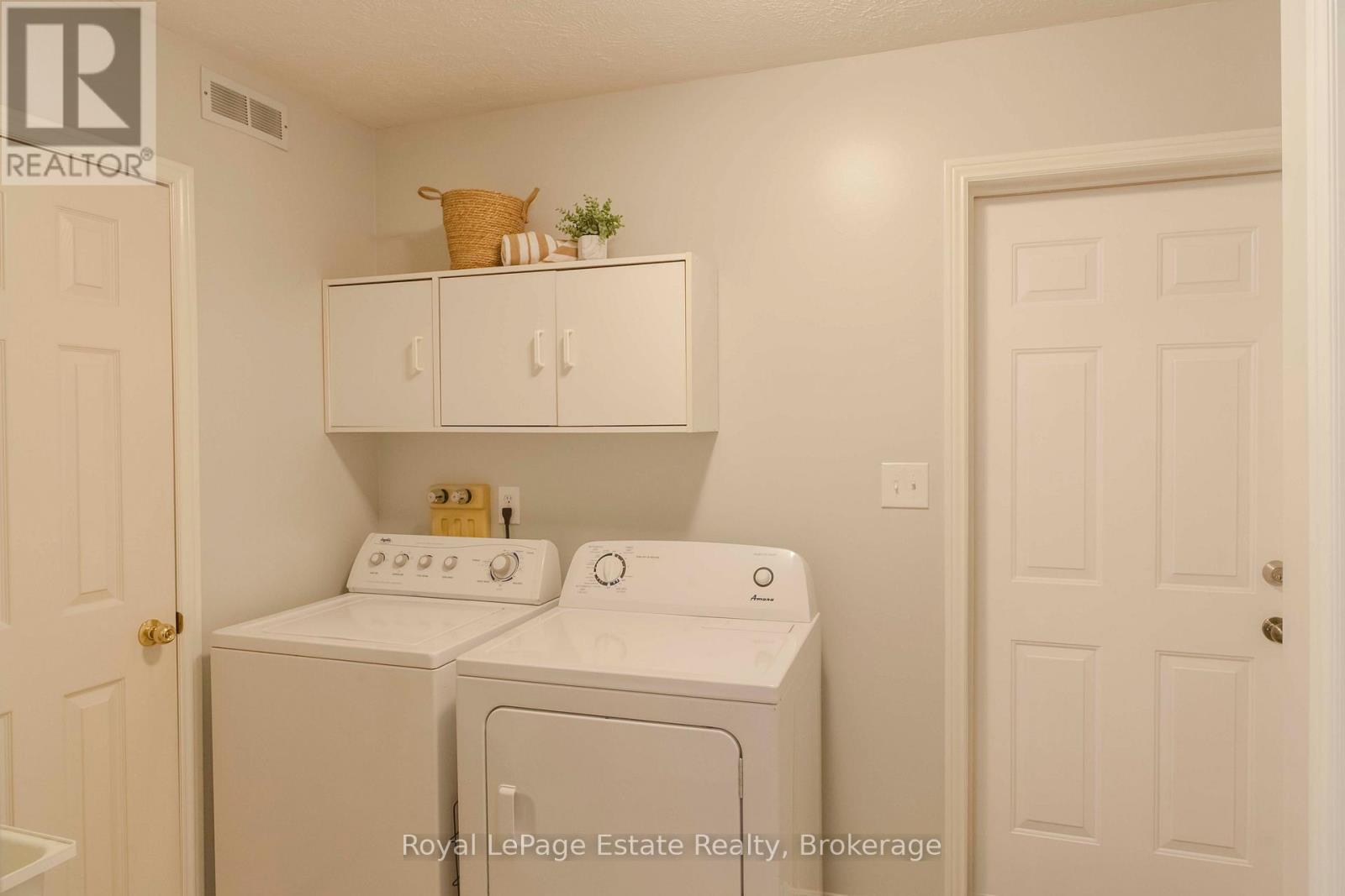 21 Sauble Woods Crescent, South Bruce Peninsula, Ontario  N0H 2G0 - Photo 33 - X12981556