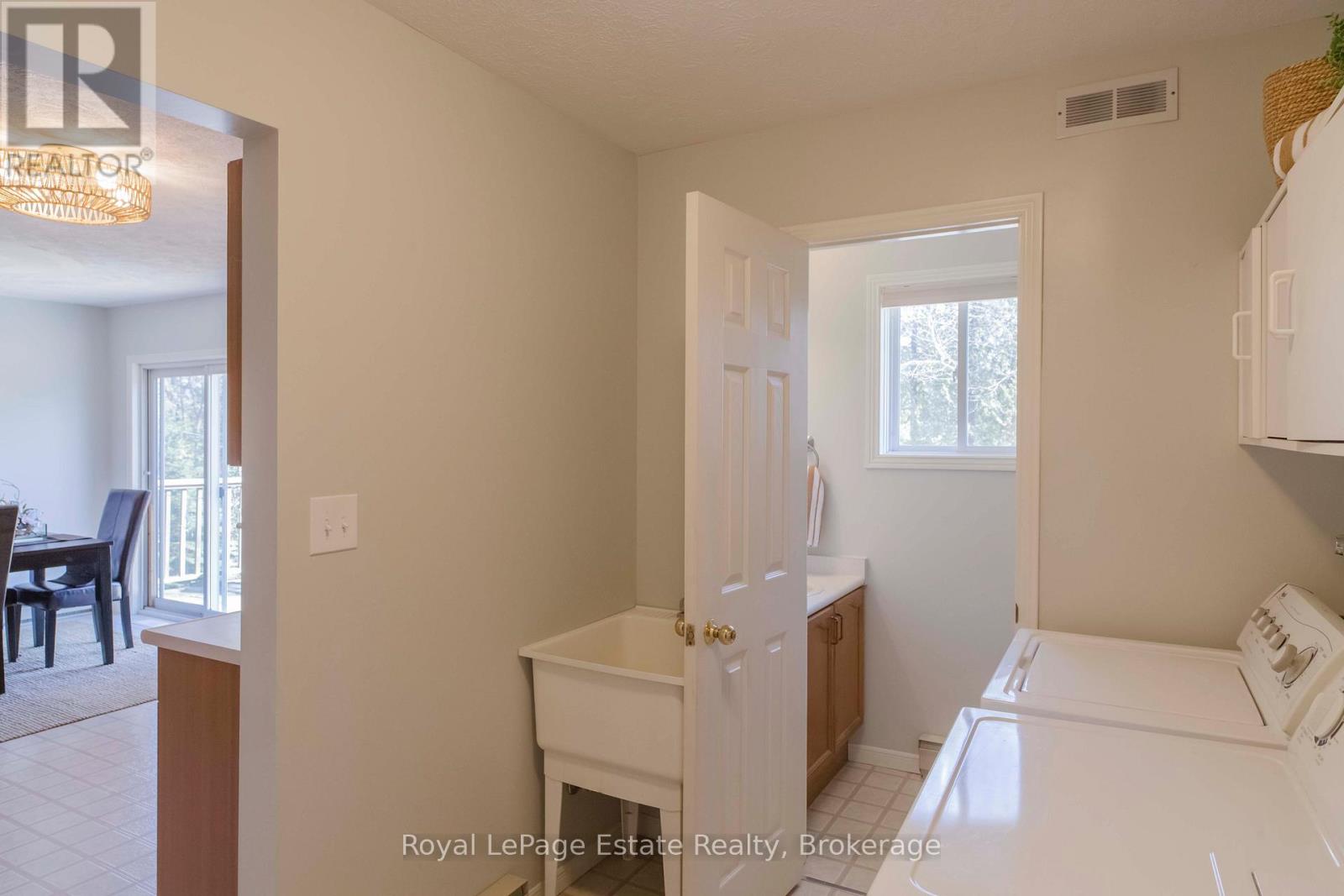 21 Sauble Woods Crescent, South Bruce Peninsula, Ontario  N0H 2G0 - Photo 34 - X12981556