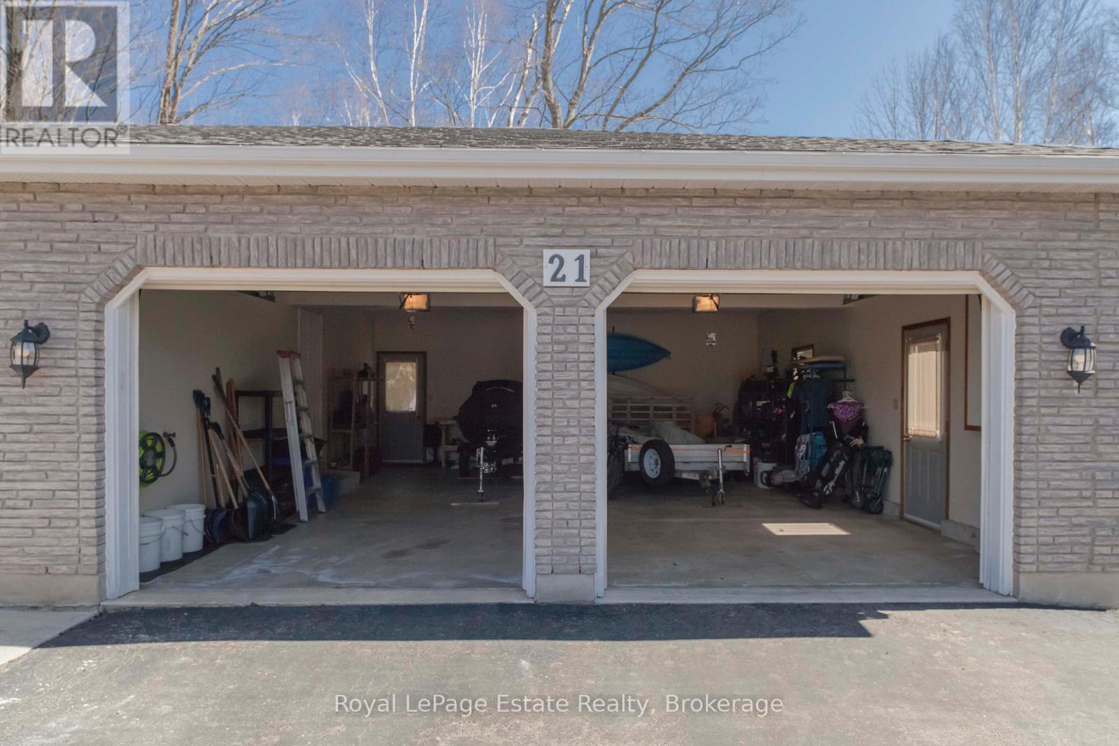 21 Sauble Woods Crescent, South Bruce Peninsula, Ontario  N0H 2G0 - Photo 40 - X12981556