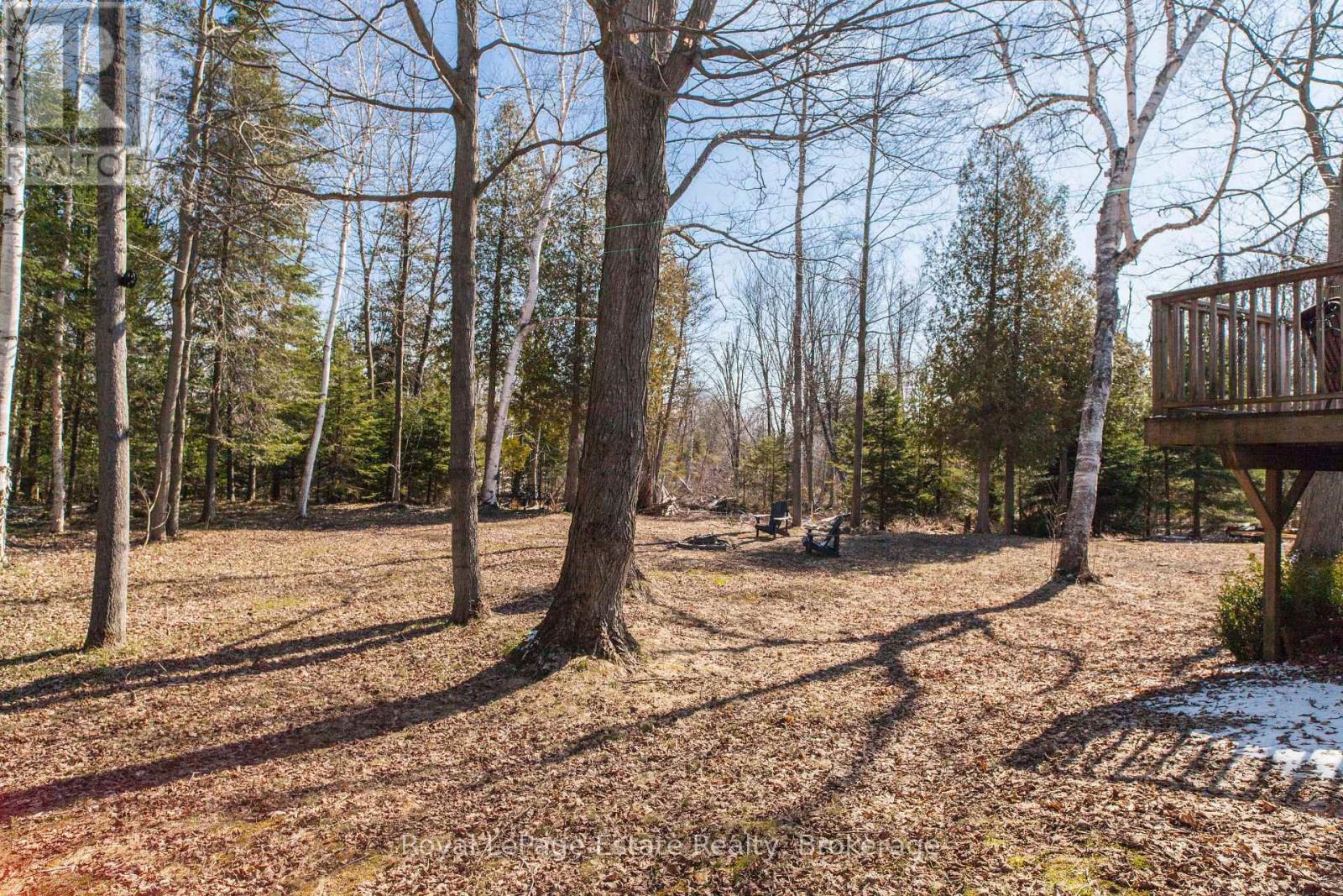 21 Sauble Woods Crescent, South Bruce Peninsula, Ontario  N0H 2G0 - Photo 45 - X12981556
