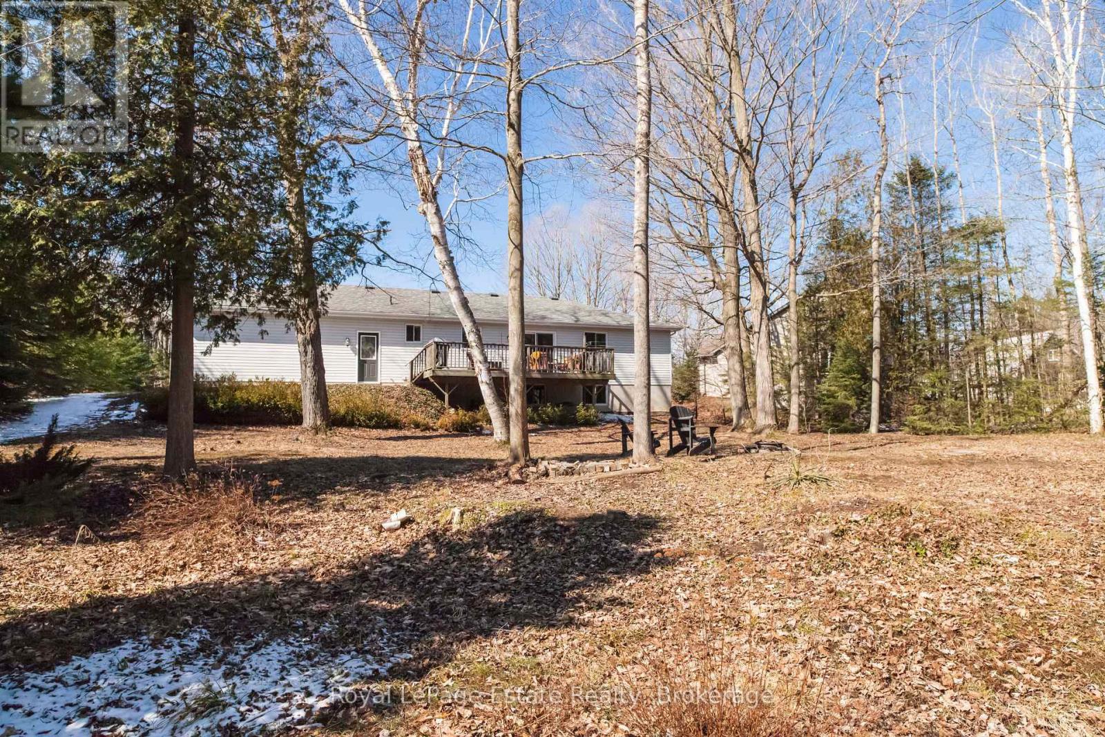 21 Sauble Woods Crescent, South Bruce Peninsula, Ontario  N0H 2G0 - Photo 47 - X12981556