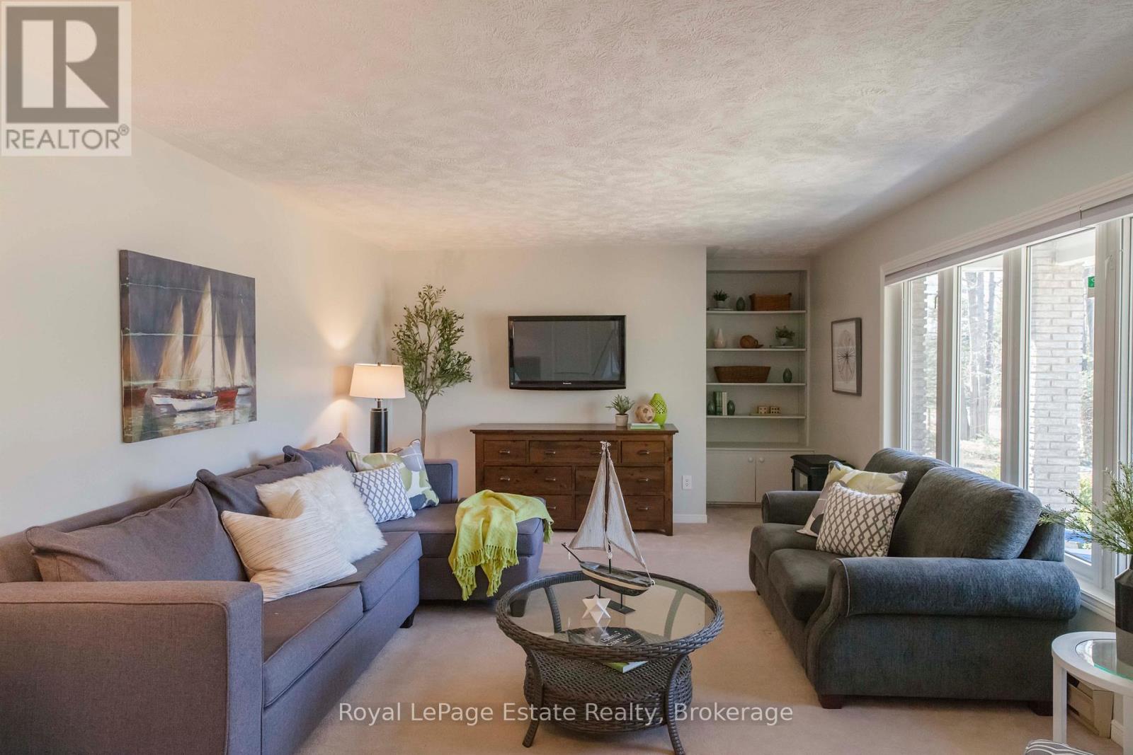 21 Sauble Woods Crescent, South Bruce Peninsula, Ontario  N0H 2G0 - Photo 7 - X12981556