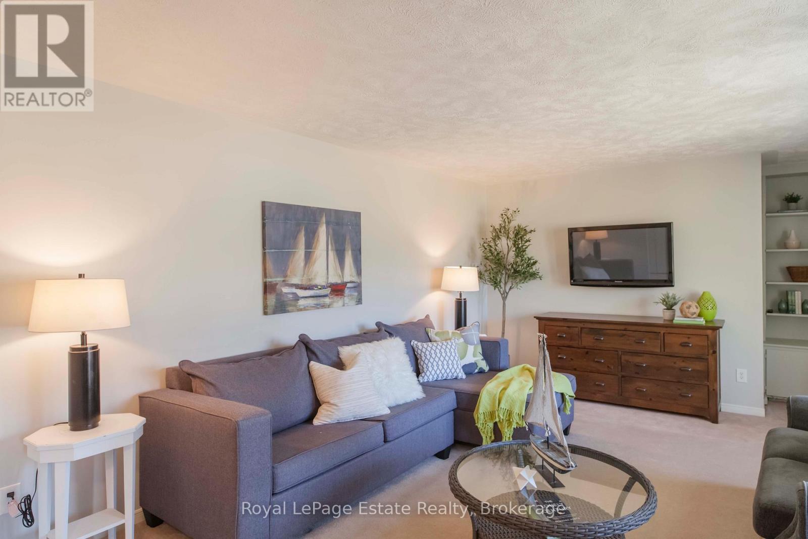 21 Sauble Woods Crescent, South Bruce Peninsula, Ontario  N0H 2G0 - Photo 8 - X12981556