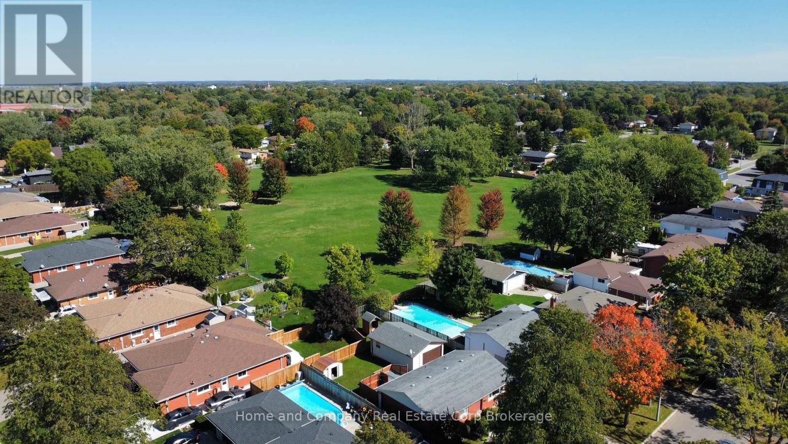 292 Redford Crescent, Stratford, Ontario  N5A 1P5 - Photo 2 - X12981596