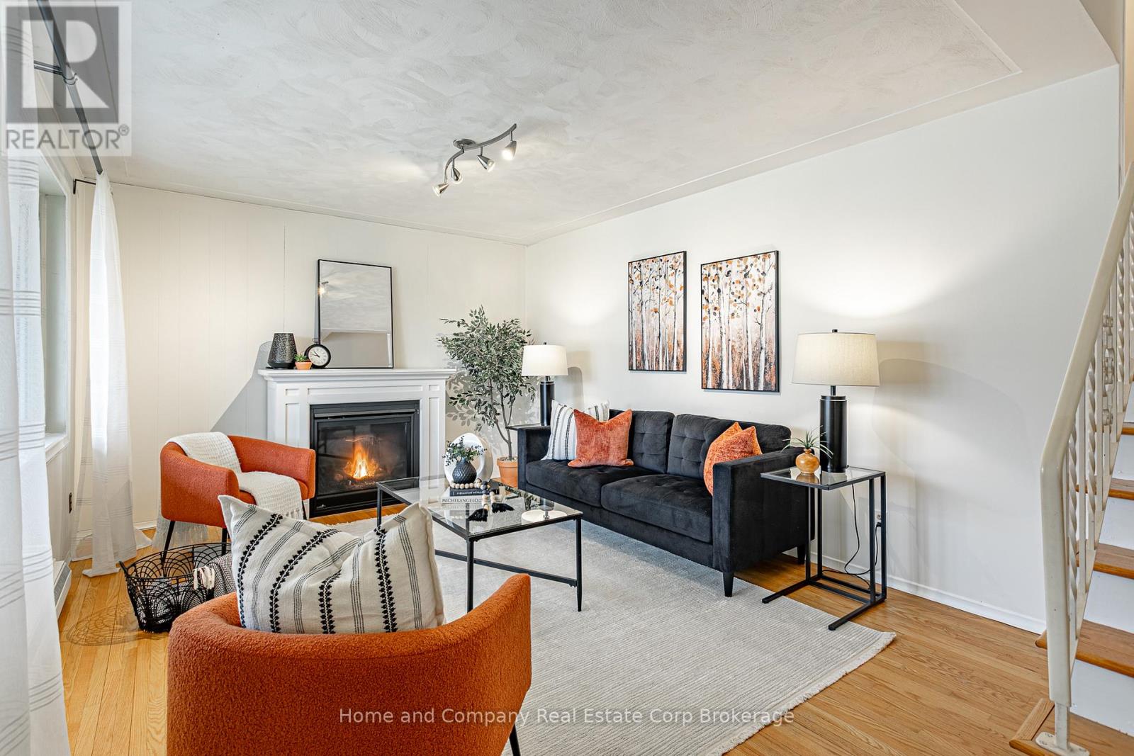 292 Redford Crescent, Stratford, Ontario  N5A 1P5 - Photo 3 - X12981596