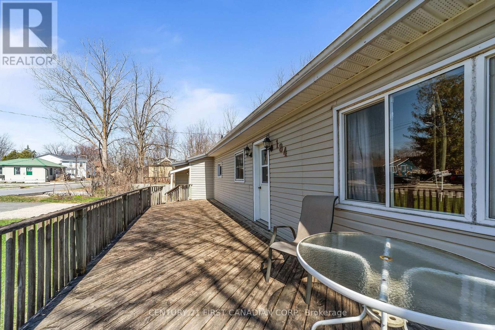 184 Water Street, Lucan Biddulph, Ontario  N0M 2J0 - Photo 10 - X12981438