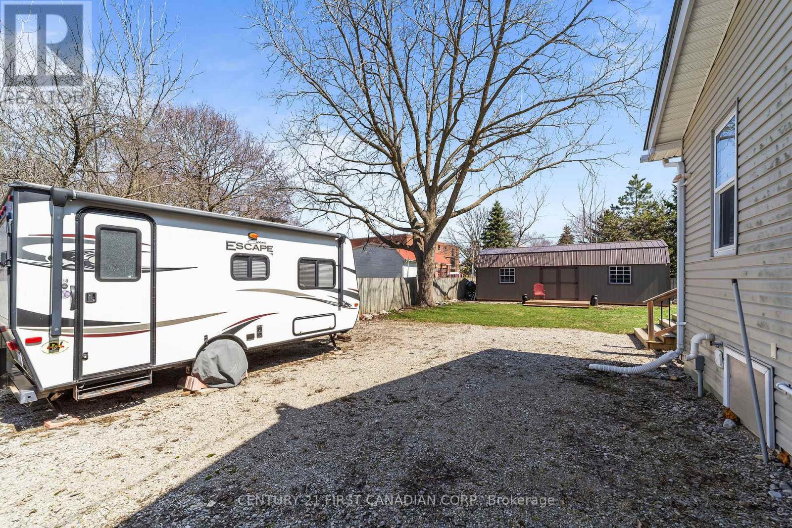 184 Water Street, Lucan Biddulph, Ontario  N0M 2J0 - Photo 11 - X12981438