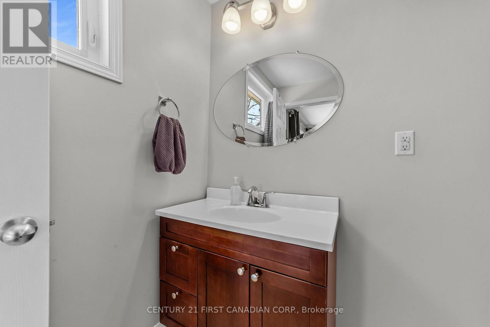 184 Water Street, Lucan Biddulph, Ontario  N0M 2J0 - Photo 25 - X12981438