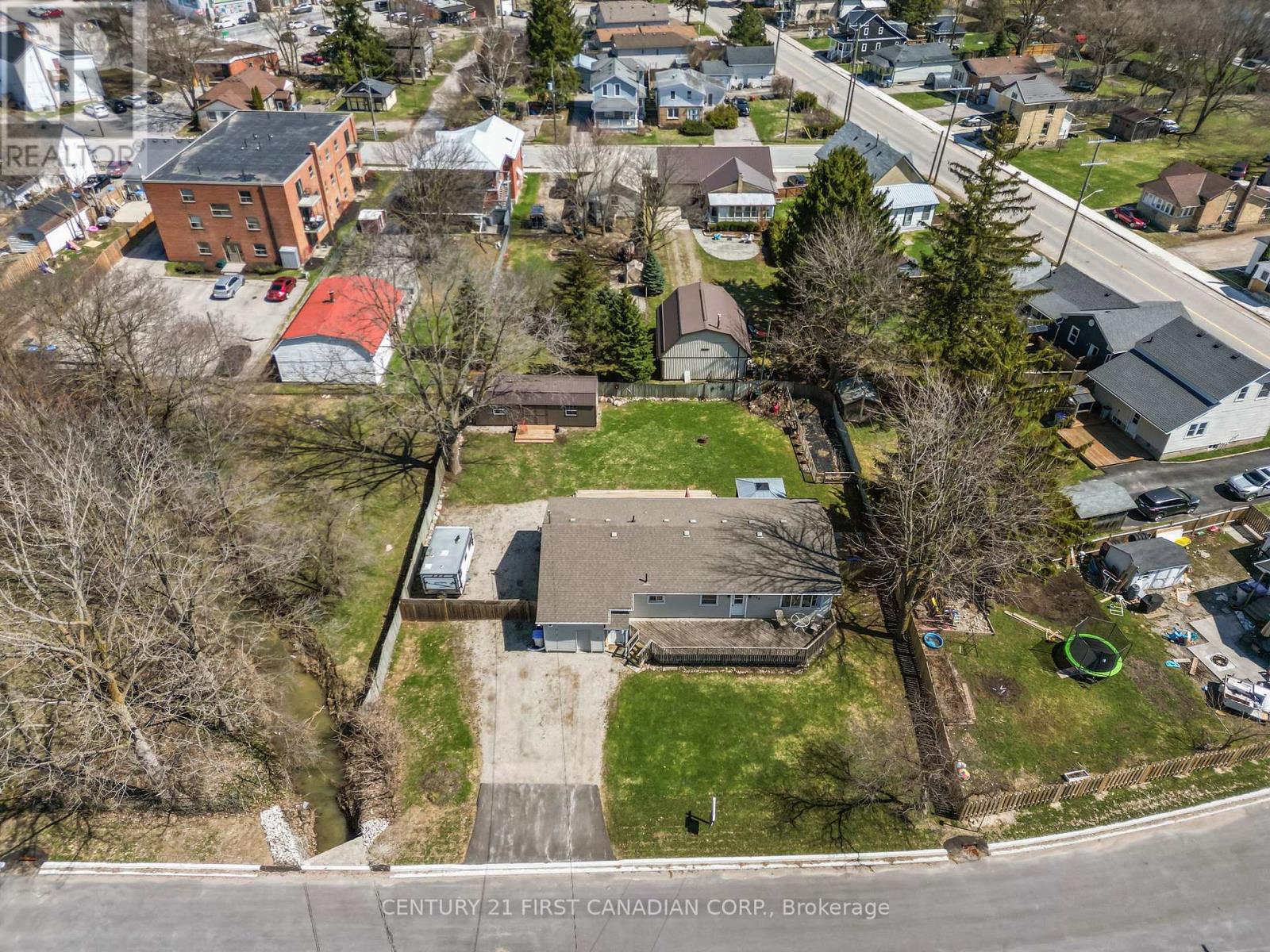 184 Water Street, Lucan Biddulph, Ontario  N0M 2J0 - Photo 5 - X12981438
