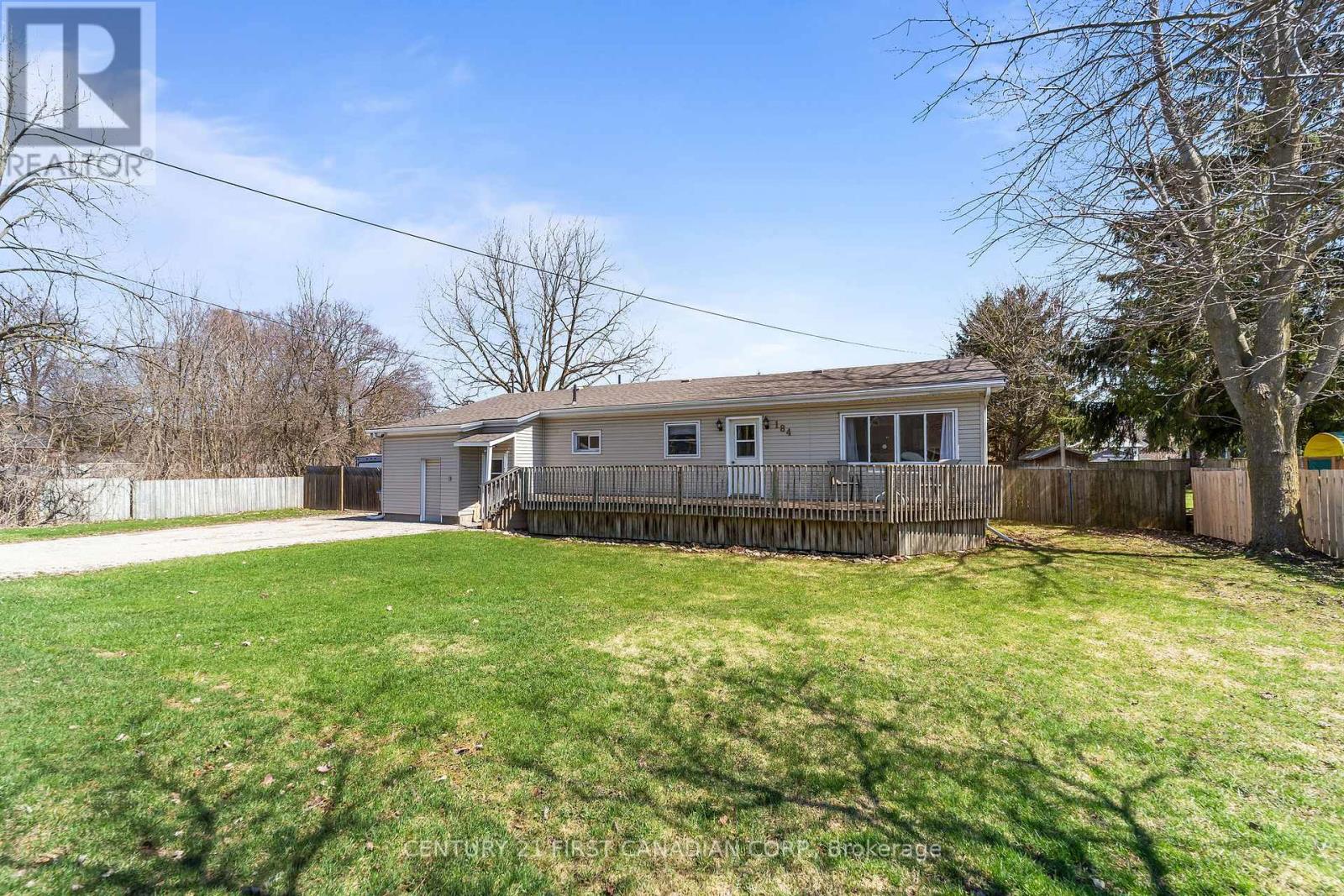 184 Water Street, Lucan Biddulph, Ontario  N0M 2J0 - Photo 6 - X12981438