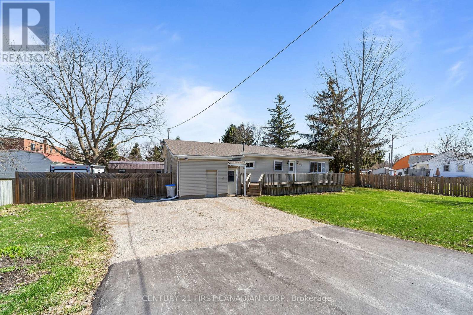 184 Water Street, Lucan Biddulph, Ontario  N0M 2J0 - Photo 8 - X12981438