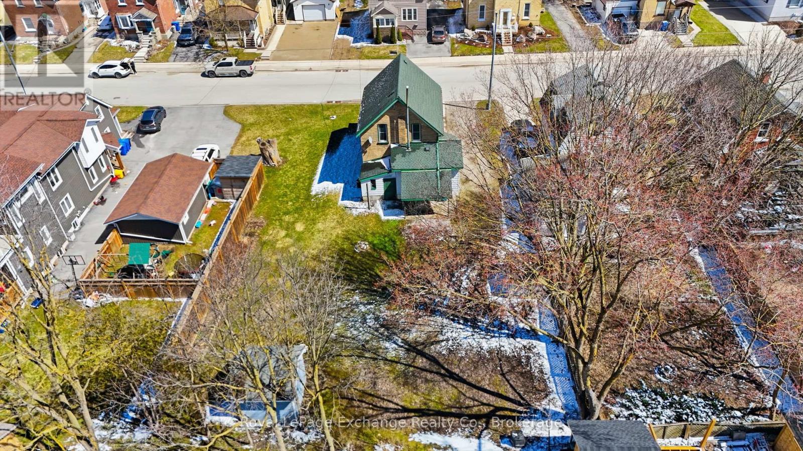 588 11th Avenue, Hanover, Ontario  N4N 2S6 - Photo 41 - X12981660