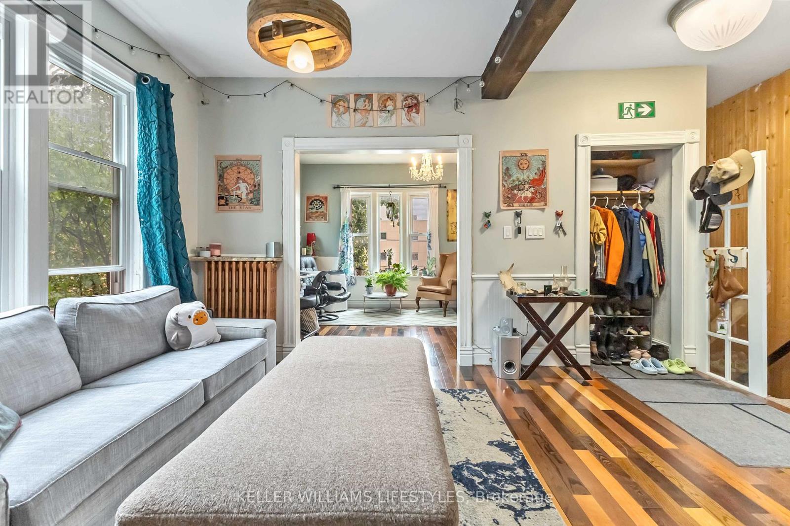 Upper - 92 Kent Street, London East, Ontario  N6A 1L1 - Photo 10 - X12981490