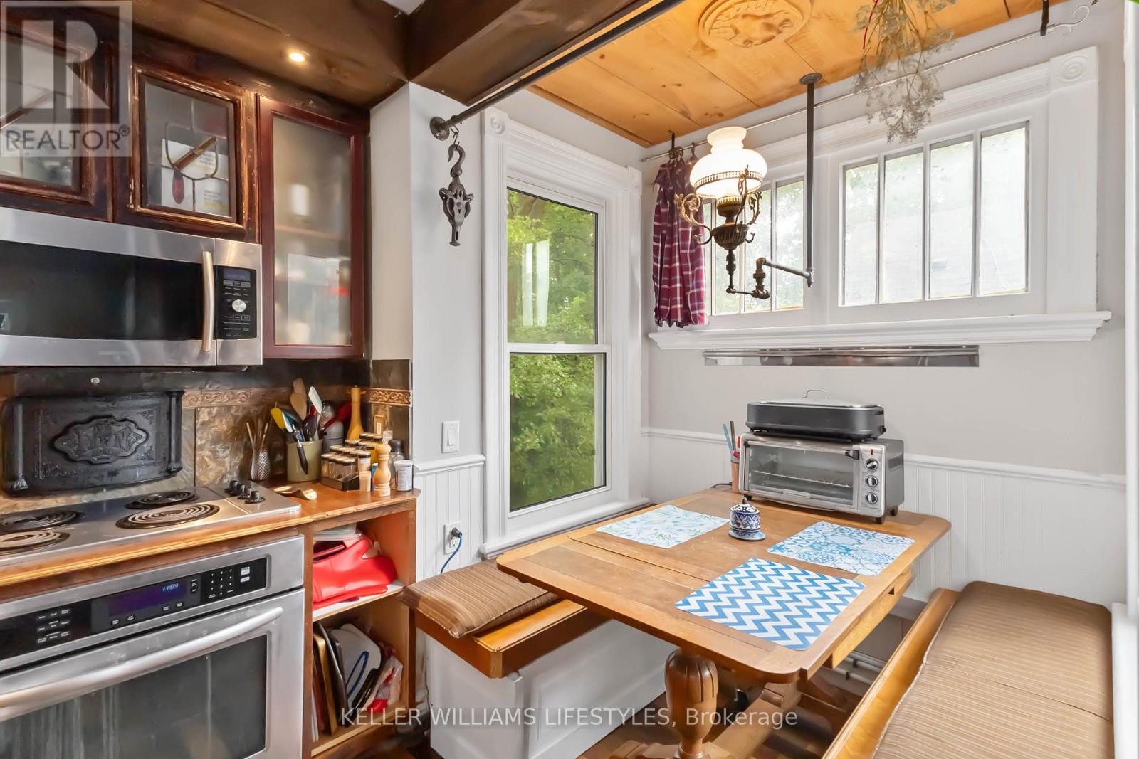 Upper - 92 Kent Street, London East, Ontario  N6A 1L1 - Photo 21 - X12981490