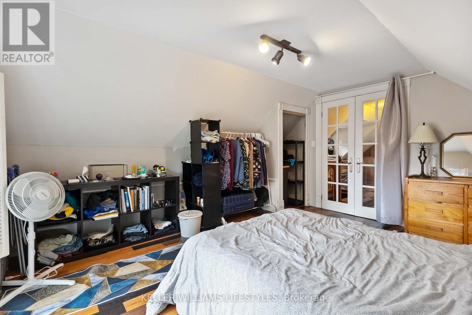 Upper - 92 Kent Street, London East, Ontario  N6A 1L1 - Photo 27 - X12981490