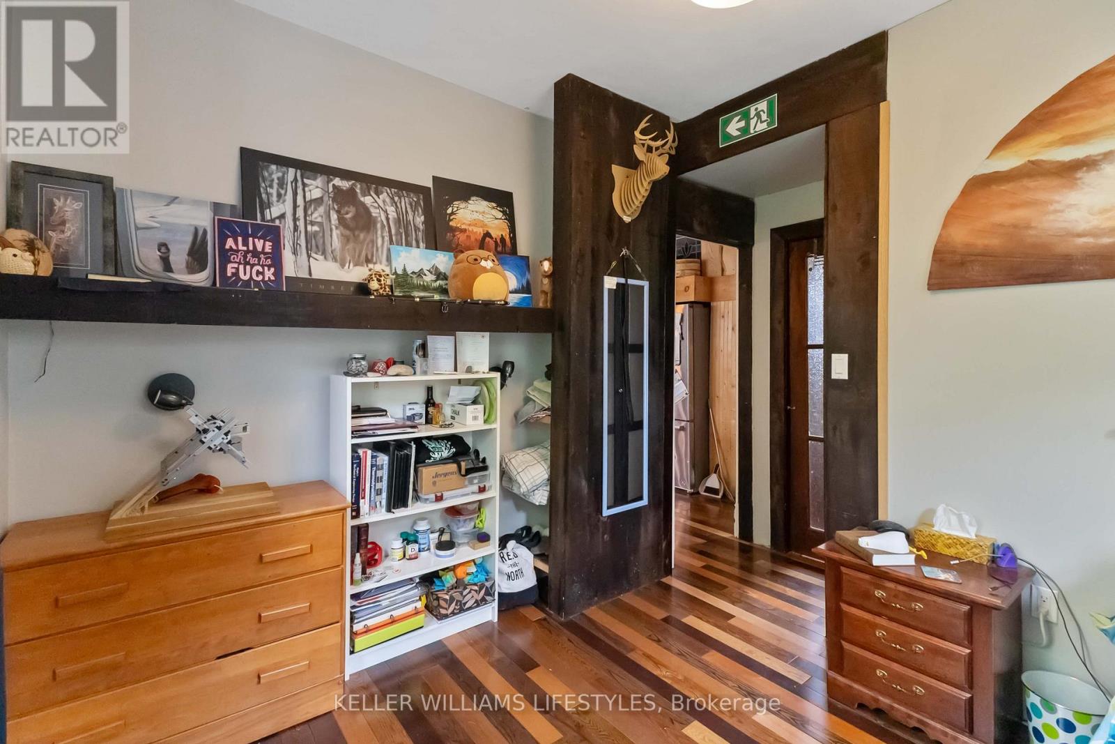 Upper - 92 Kent Street, London East, Ontario  N6A 1L1 - Photo 32 - X12981490