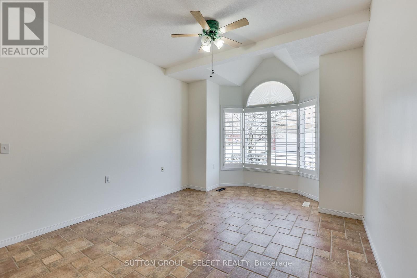 25 - 1555 Highbury Avenue N, London East, Ontario  N5Y 5R2 - Photo 10 - X12981610