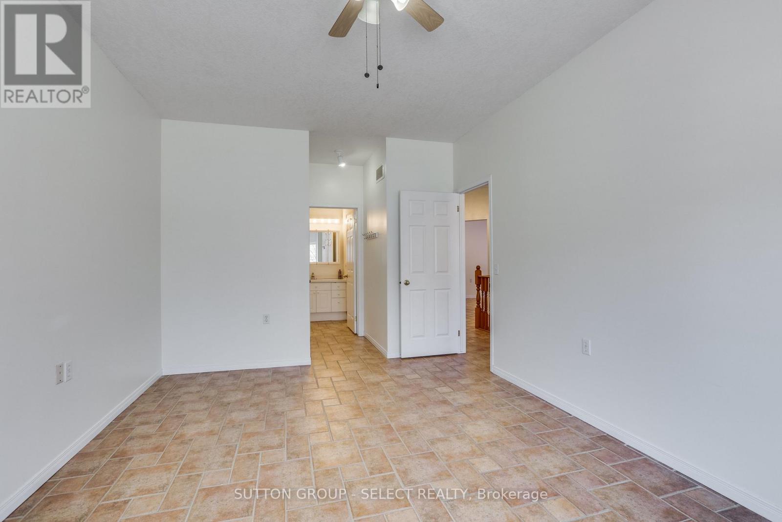 25 - 1555 Highbury Avenue N, London East, Ontario  N5Y 5R2 - Photo 11 - X12981610