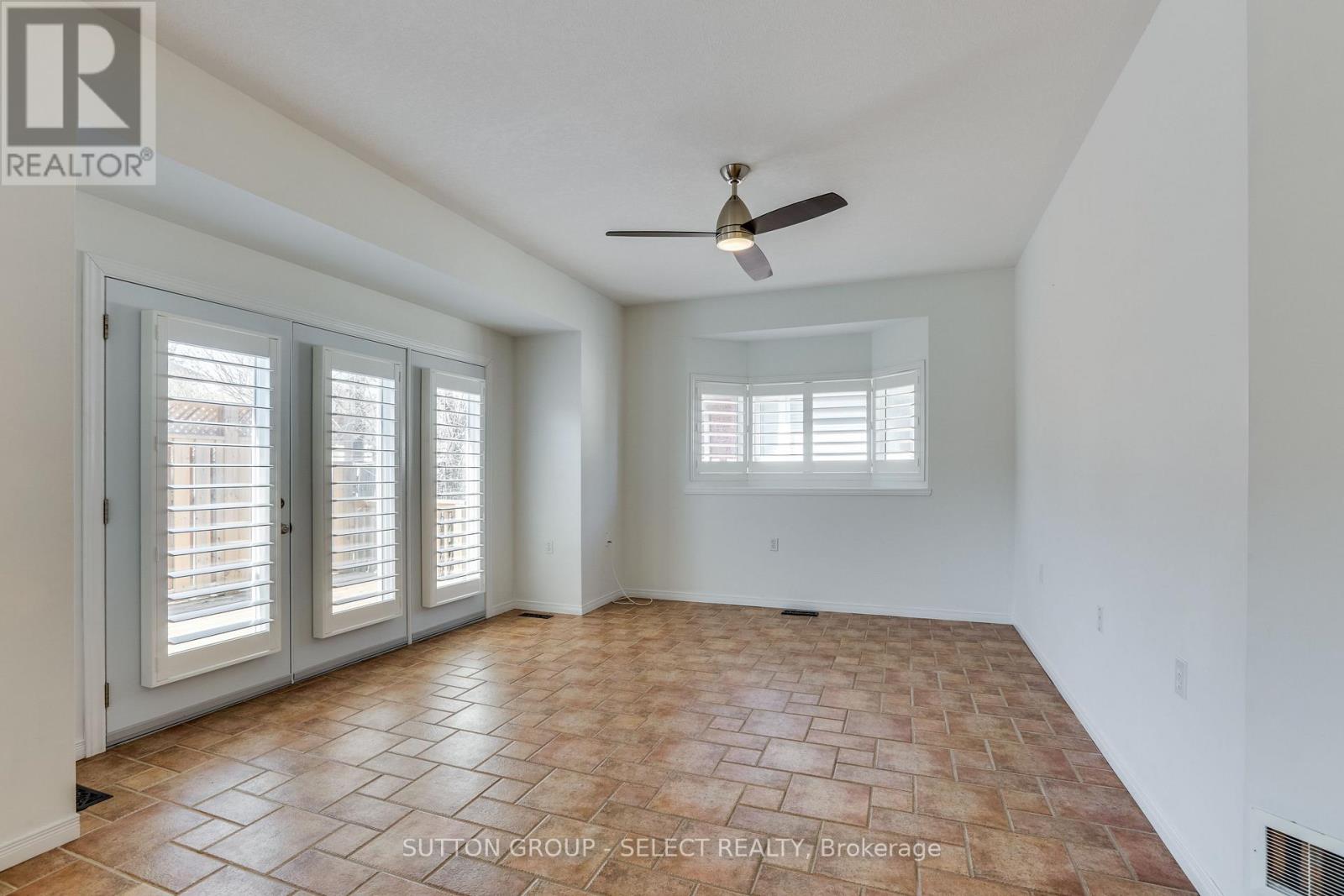 25 - 1555 Highbury Avenue N, London East, Ontario  N5Y 5R2 - Photo 21 - X12981610