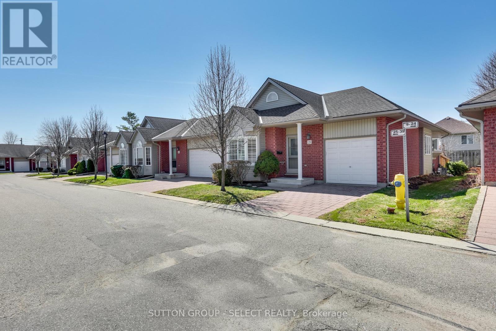 25 - 1555 Highbury Avenue N, London East, Ontario  N5Y 5R2 - Photo 3 - X12981610