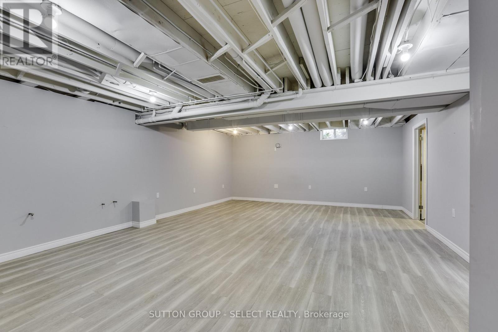 25 - 1555 Highbury Avenue N, London East, Ontario  N5Y 5R2 - Photo 30 - X12981610