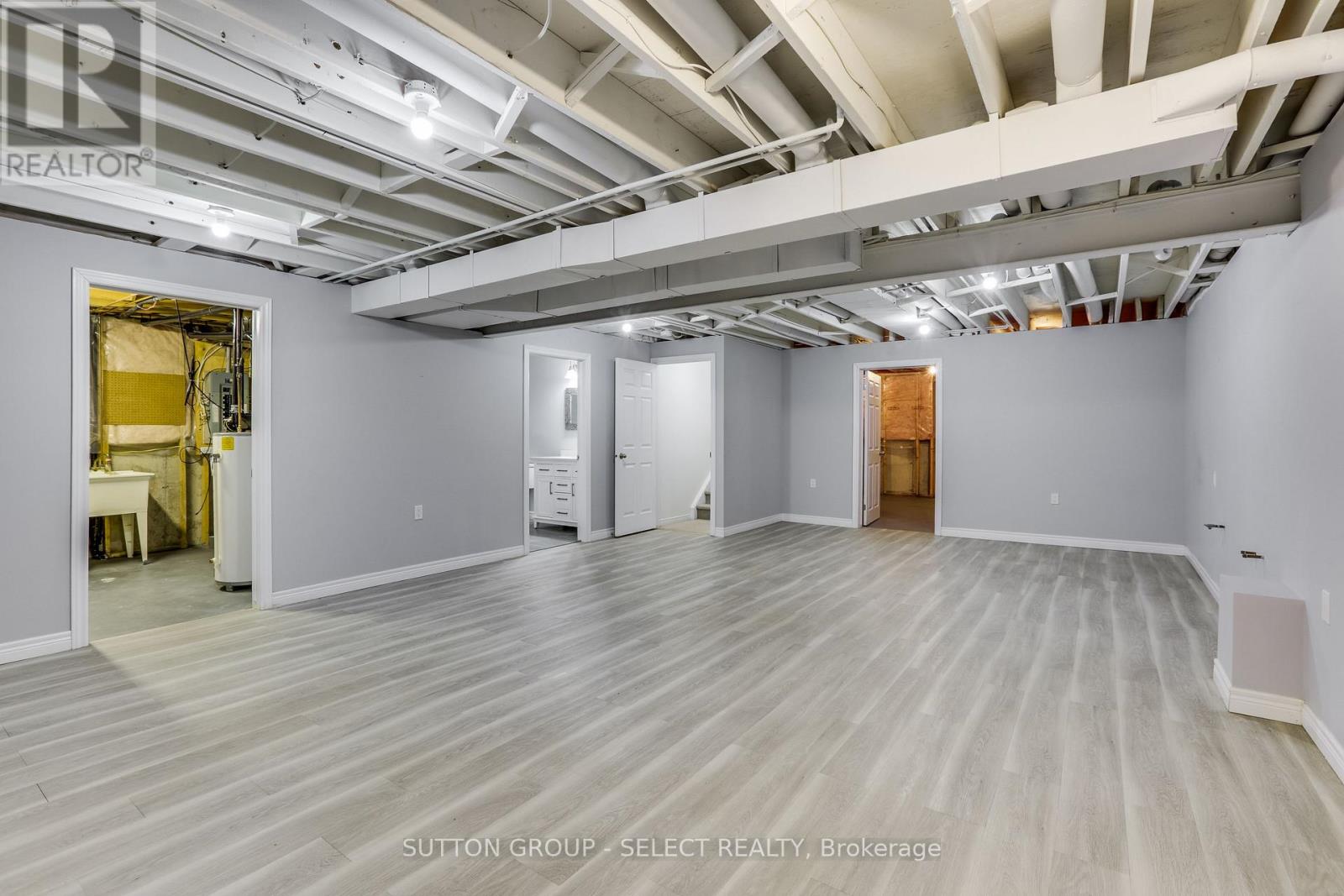 25 - 1555 Highbury Avenue N, London East, Ontario  N5Y 5R2 - Photo 32 - X12981610