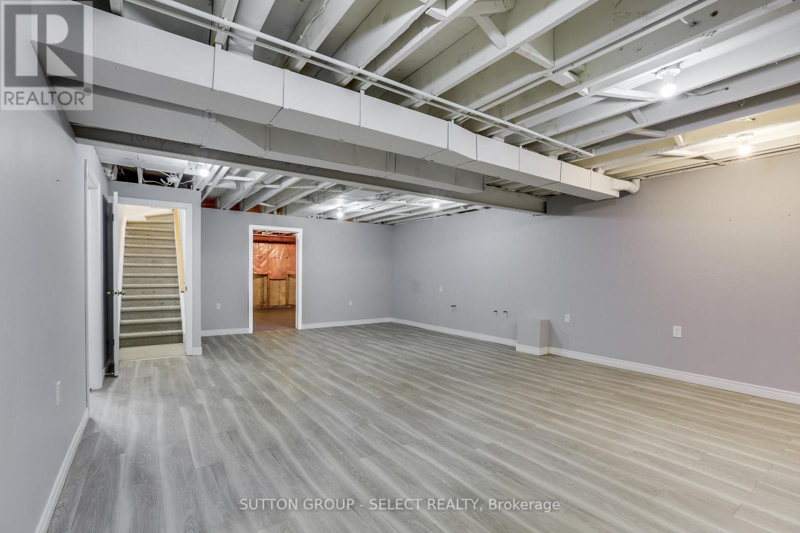 25 - 1555 Highbury Avenue N, London East, Ontario  N5Y 5R2 - Photo 33 - X12981610