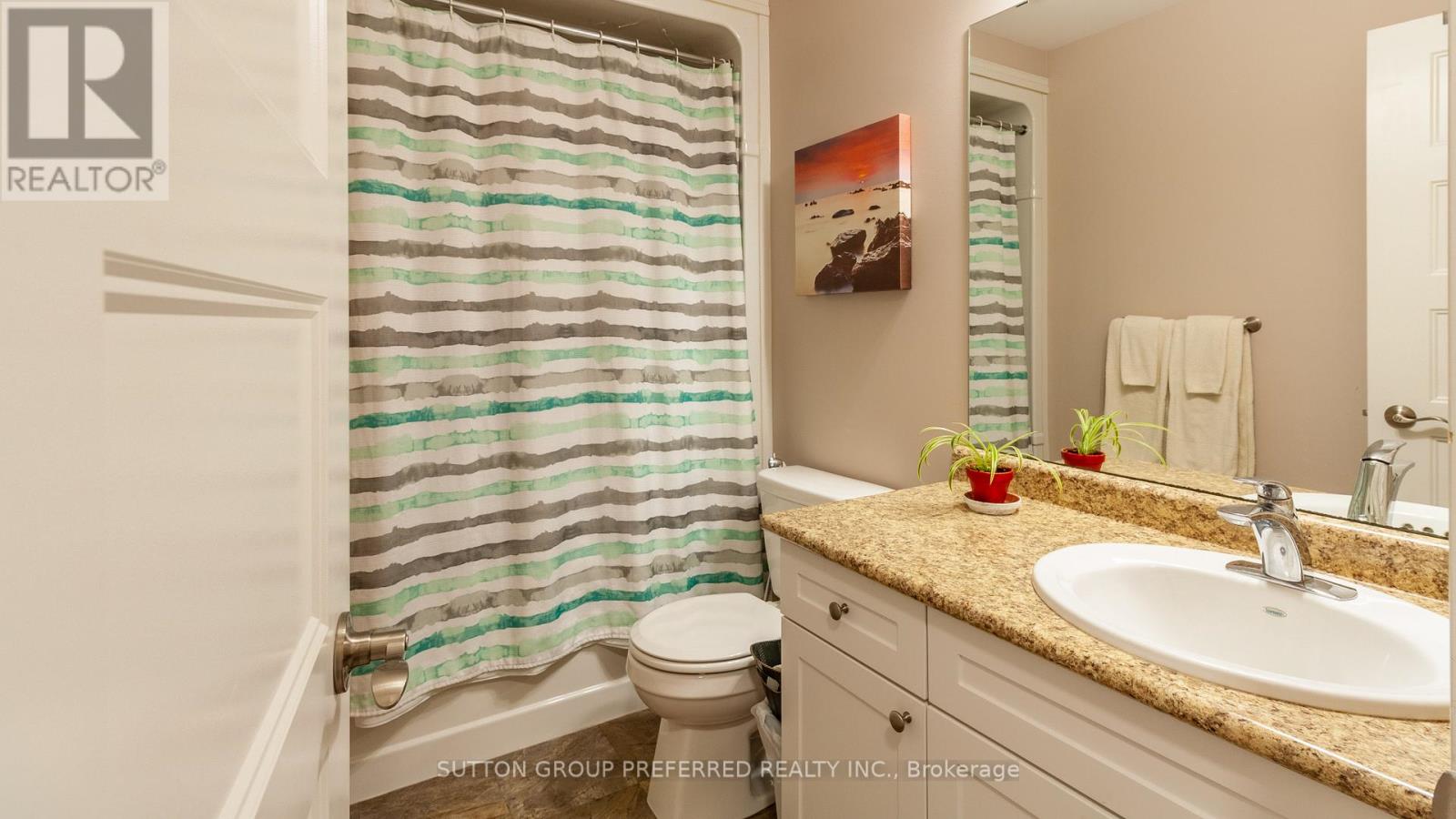 42 Leesboro Trail, Thames Centre, Ontario  N0M 2P0 - Photo 22 - X12981674