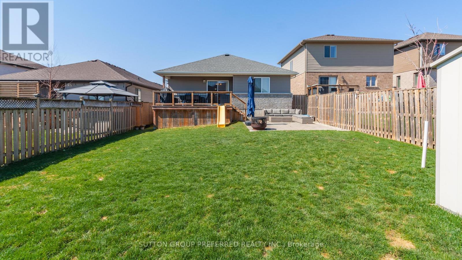 42 Leesboro Trail, Thames Centre, Ontario  N0M 2P0 - Photo 43 - X12981674